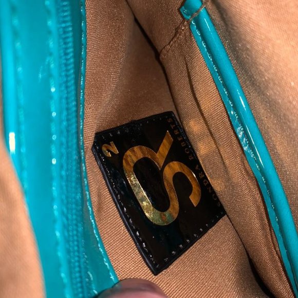 Sondra Roberts | Crossbody Satchel Purse - Picture 13 of 14